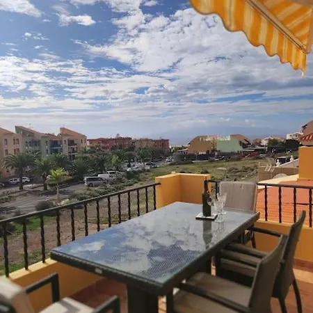 Penthouse Sabina Mit Jacuzzi 卡亚俄萨尔瓦赫
