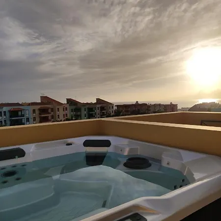 Penthouse Sabina Mit Jacuzzi Semesterbostad *