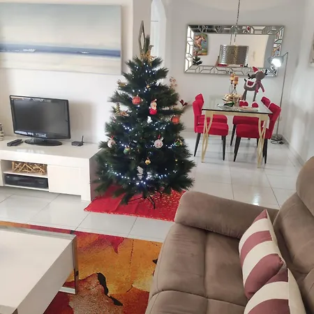 Penthouse Sabina Mit Jacuzzi Vakantiehuis *